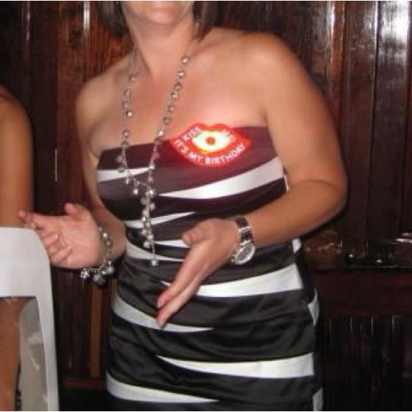 Strapless Bodycon Cocktail Dress - Picture 6 of 8